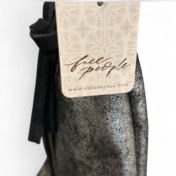 NWT Free People We The Free Sparta Sling Bag, Black Leather with Silver Shimmer - Picture 3 of 11
